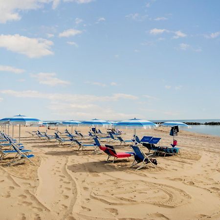Residence Brezza Di Mare San Benedetto del Tronto Luaran gambar