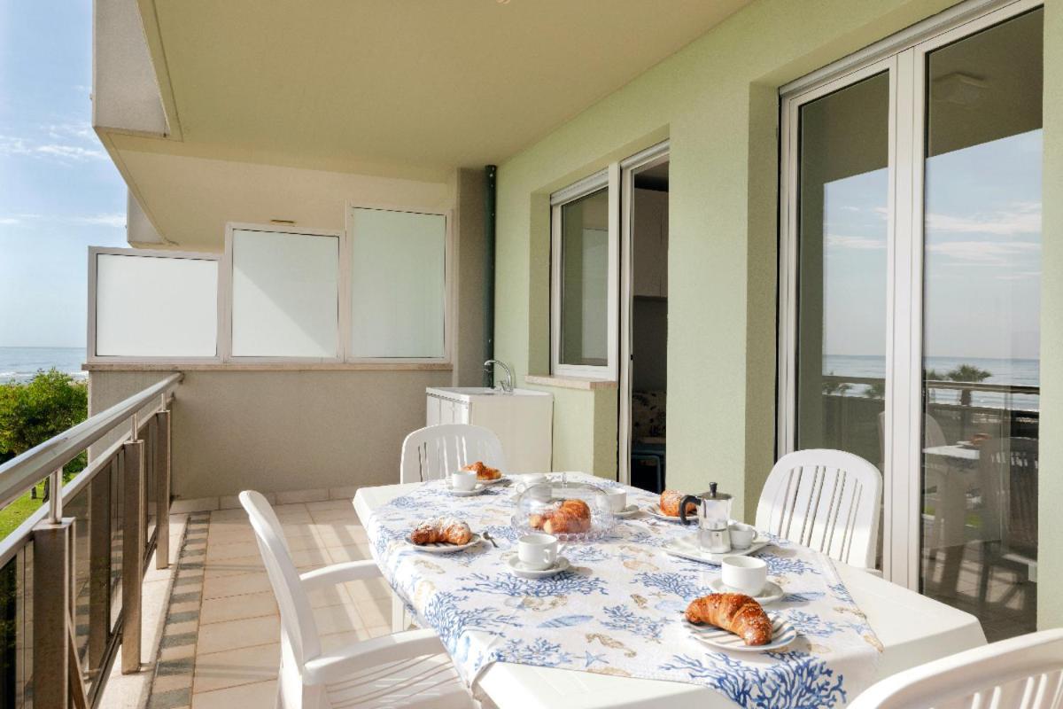 Residence Brezza Di Mare San Benedetto del Tronto Luaran gambar