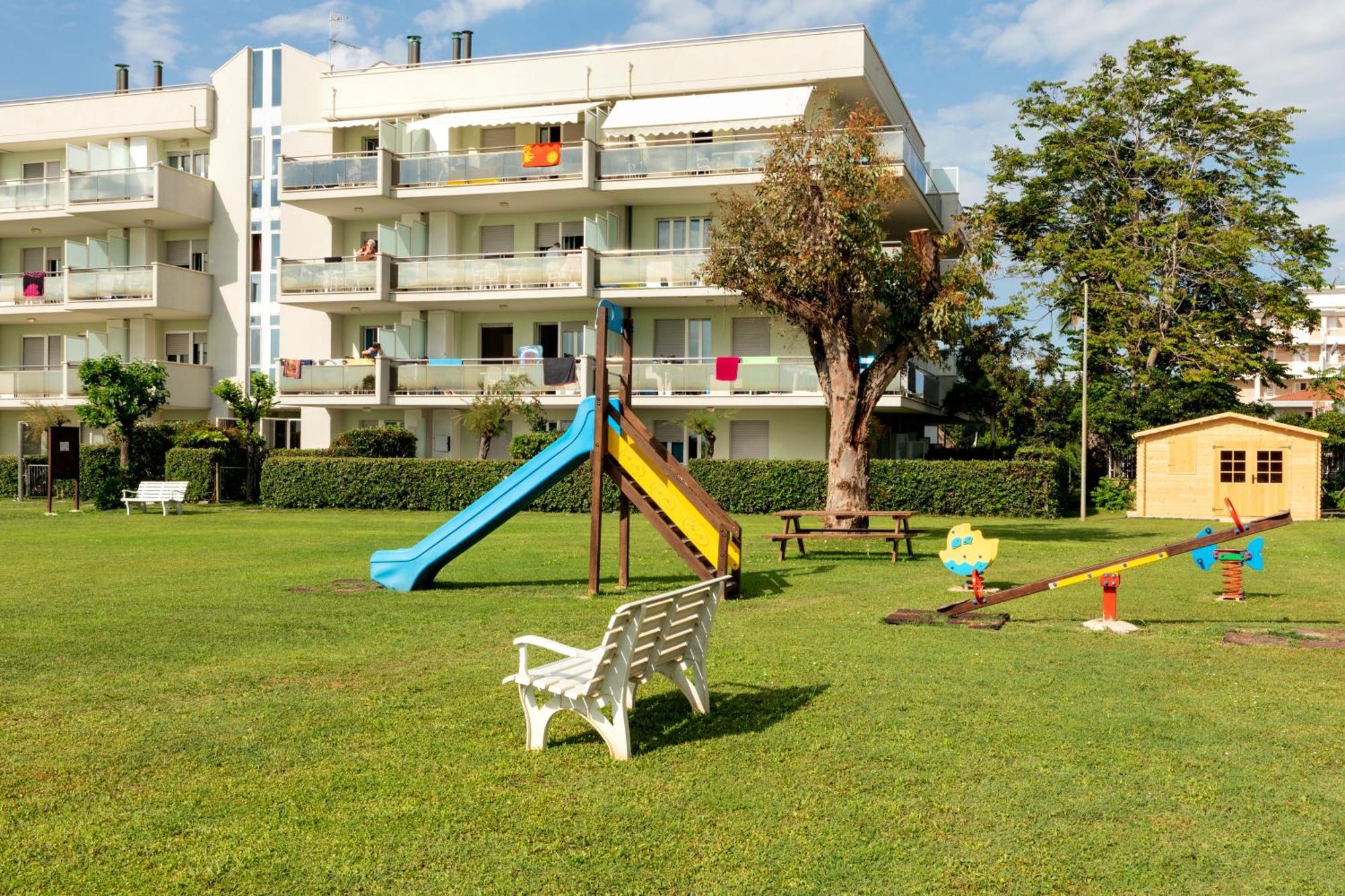 Residence Brezza Di Mare San Benedetto del Tronto Luaran gambar