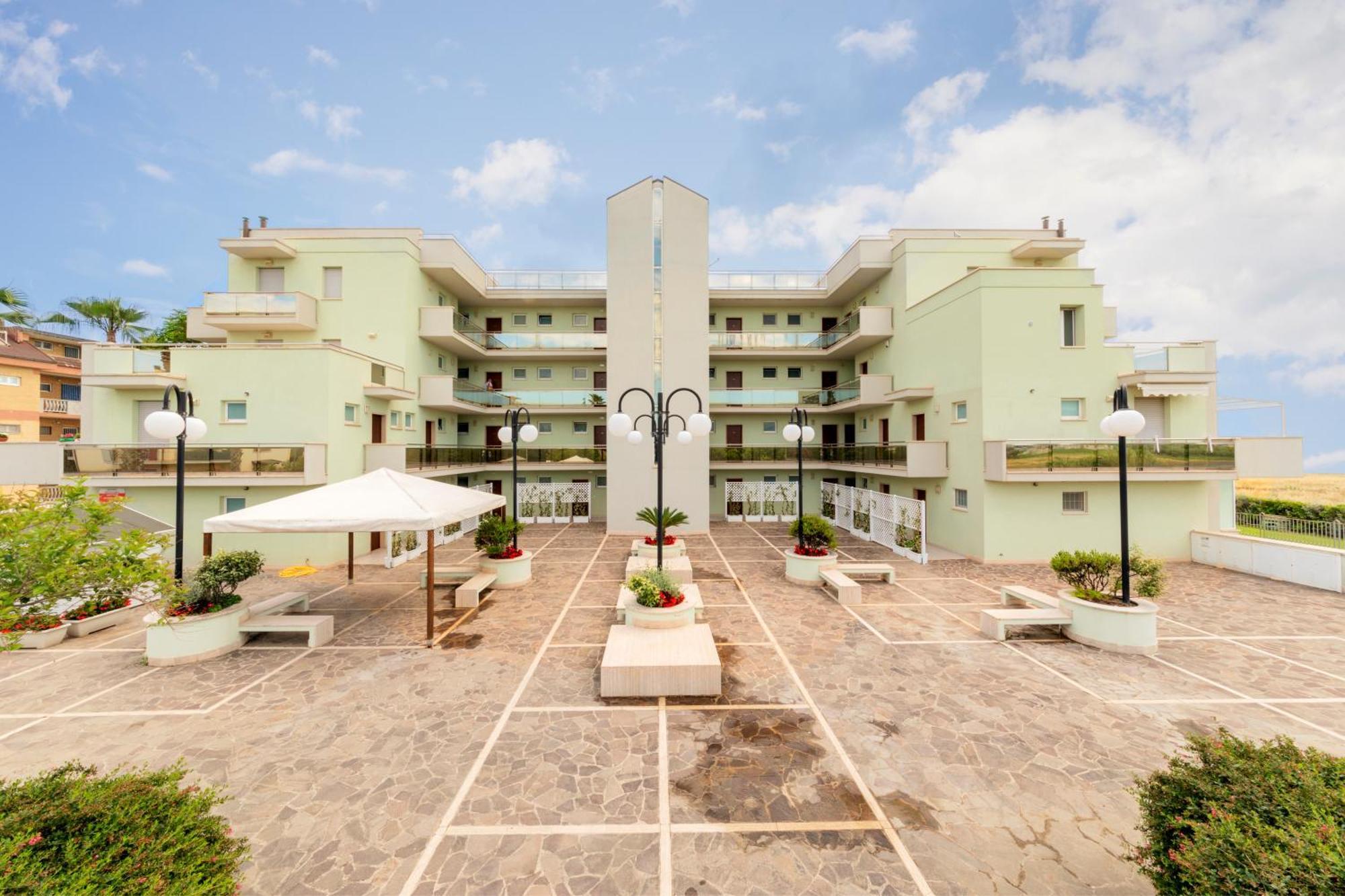 Residence Brezza Di Mare San Benedetto del Tronto Luaran gambar